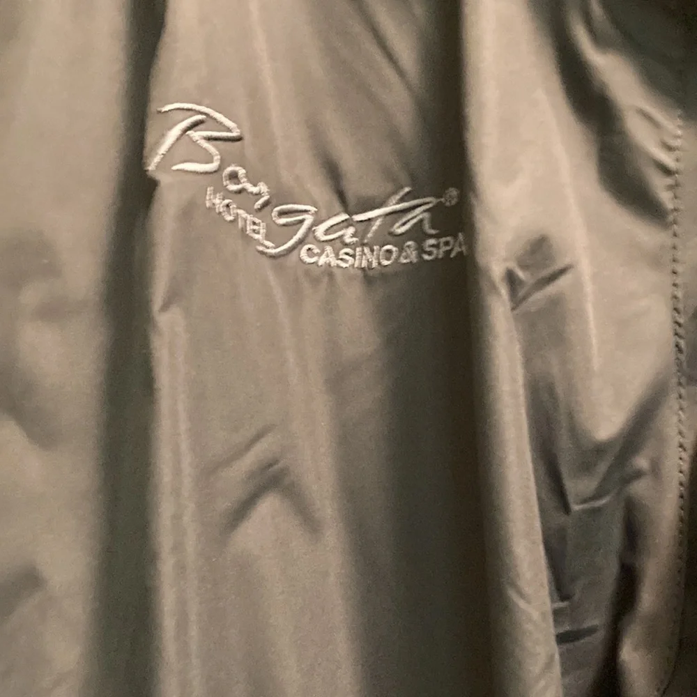 🟢BUNDLE 5/$8 - Picture 2 of 5